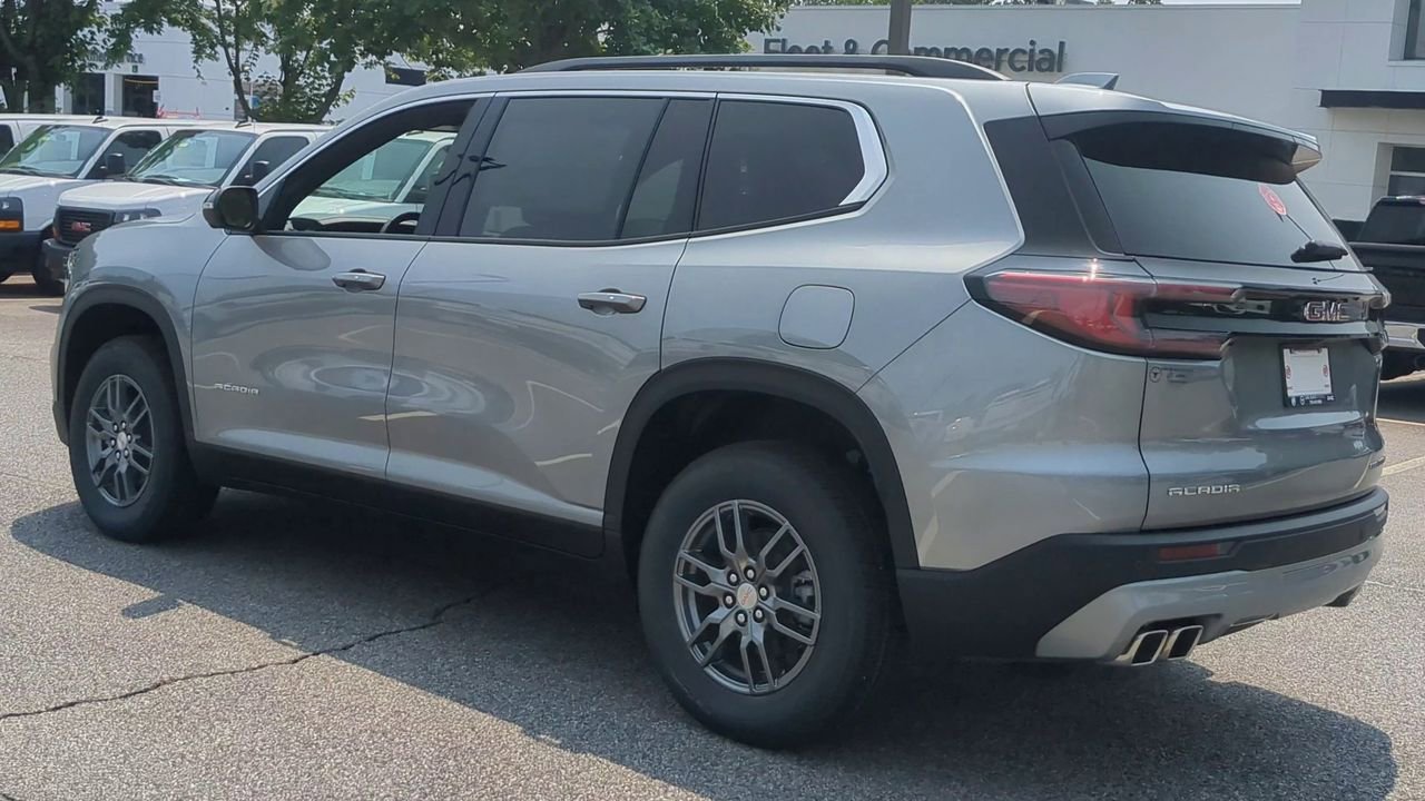 New 2025 GMC Acadia Elevation image 6