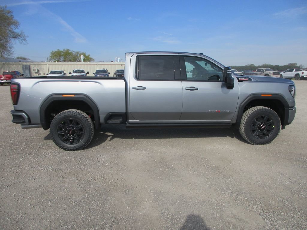New 2026 GMC Sierra 2500 AT4 image 3