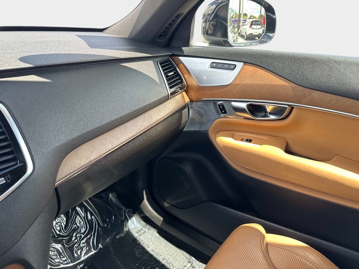 Used 2017 Volvo XC90 T6 Inscription w/ Vision Package AWD/4WD image 24