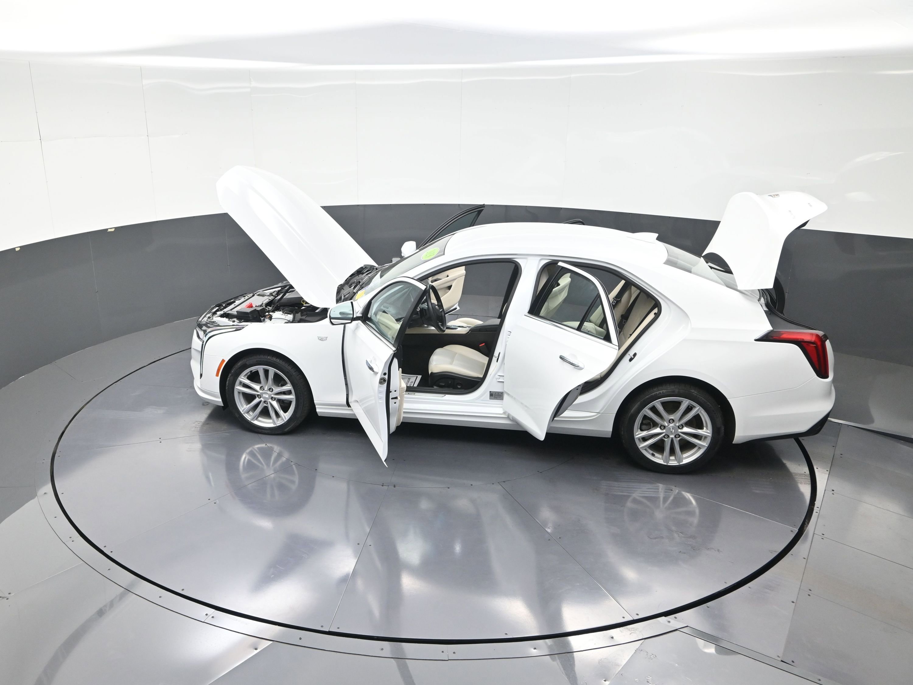 Used 2023 Cadillac CT4 Luxury w/ Cold Weather Package image 15