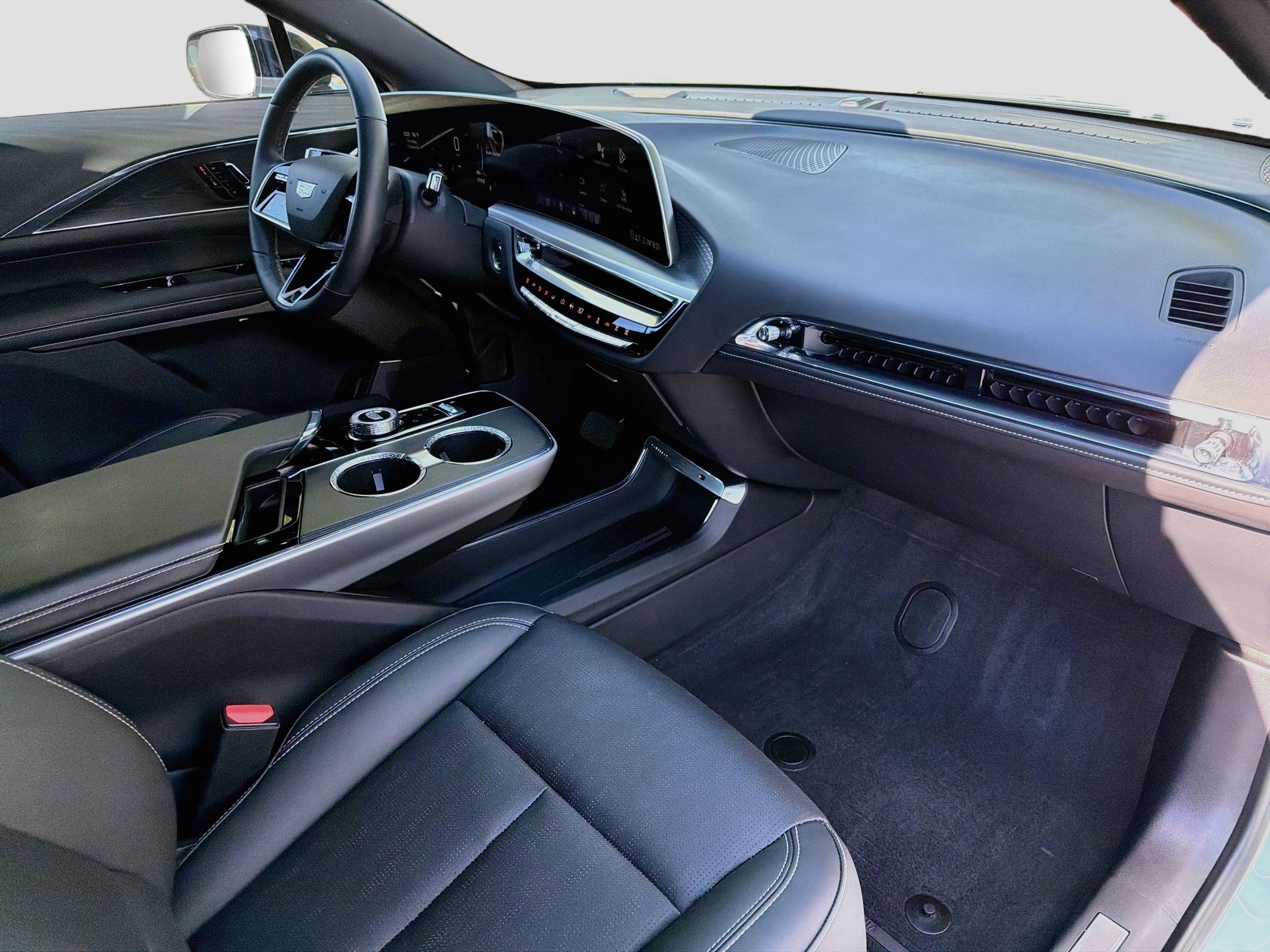 Certified 2024 Cadillac Lyriq Sport RWD image 30