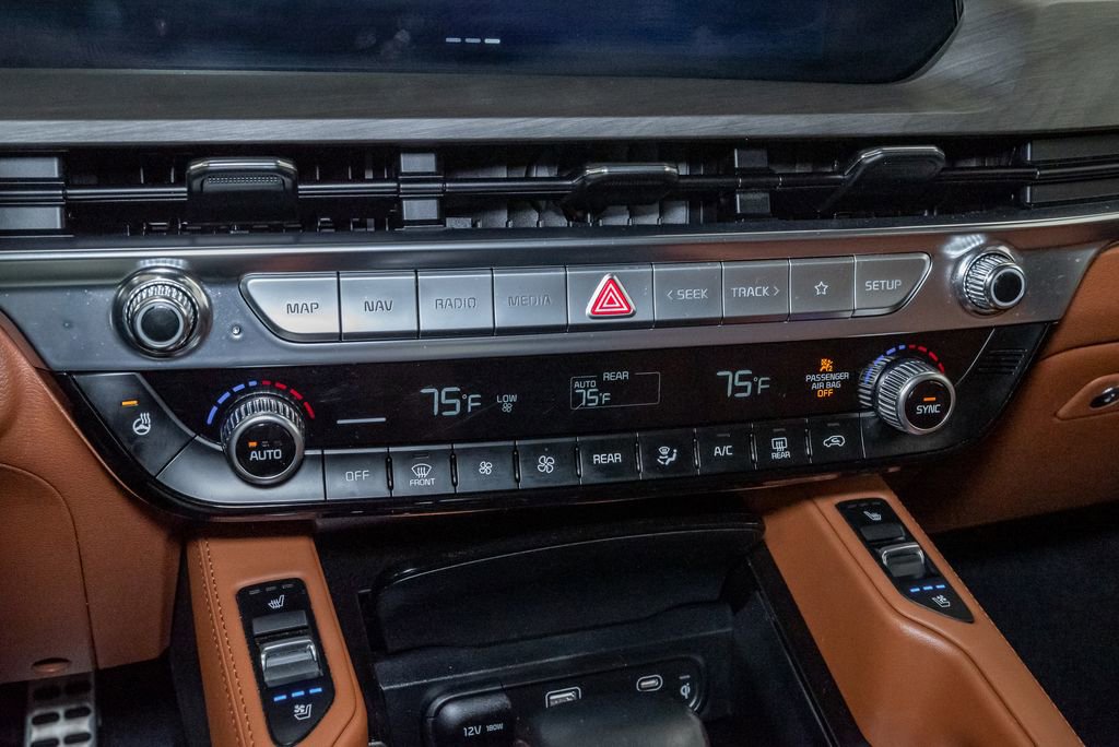 Certified 2024 Kia Telluride SX Prestige X-Line AWD/4WD image 21