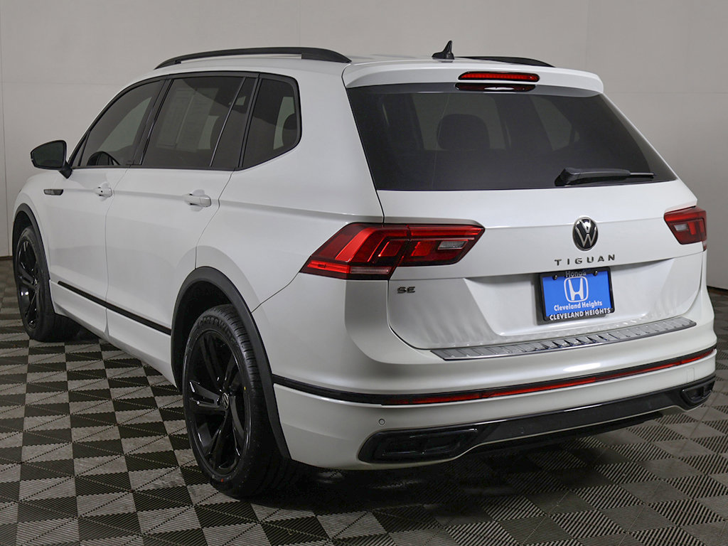 Used 2024 Volkswagen Tiguan SE R-Line FWD image 9