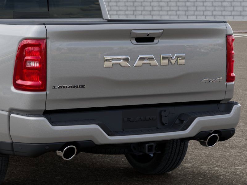 New 2026 RAM 1500 Laramie AWD/4WD image 13