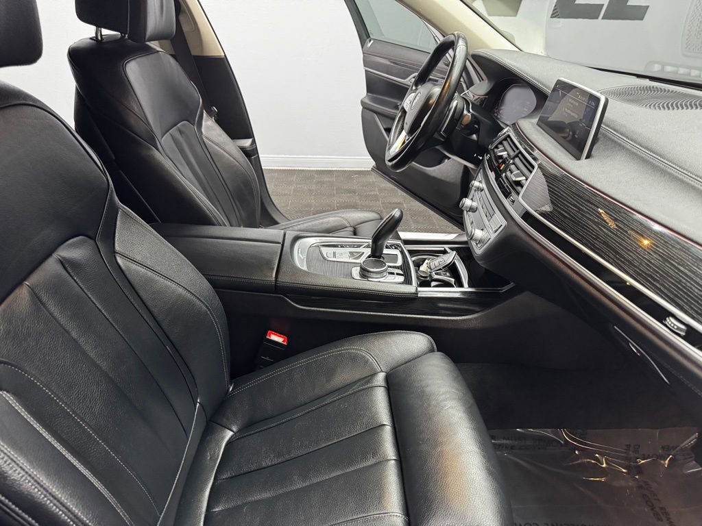 Used 2022 BMW 740i RWD image 52