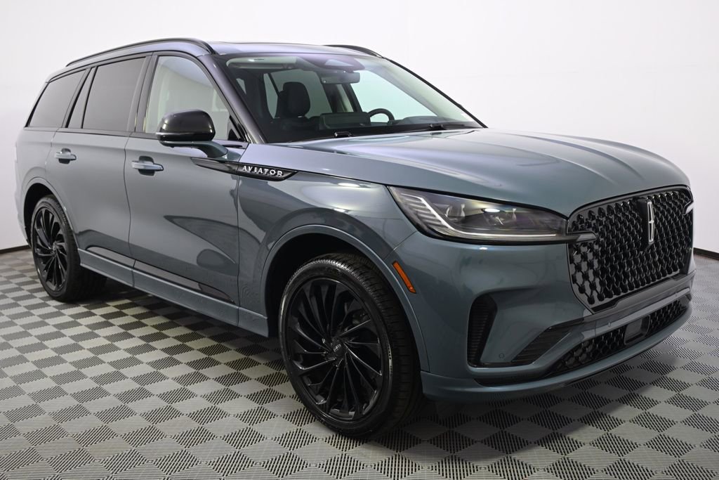 New 2026 Lincoln Aviator Reserve image 8