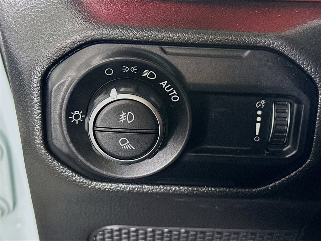 Used 2023 Jeep Gladiator Rubicon image 19