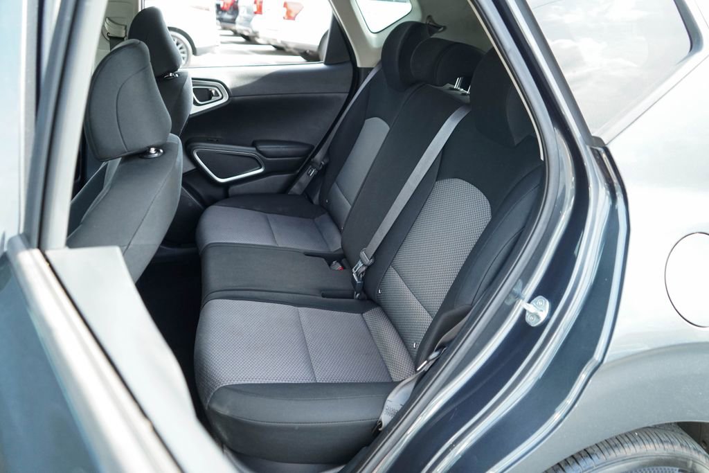 Used 2022 Kia Soul LX w/ Technology Package image 29