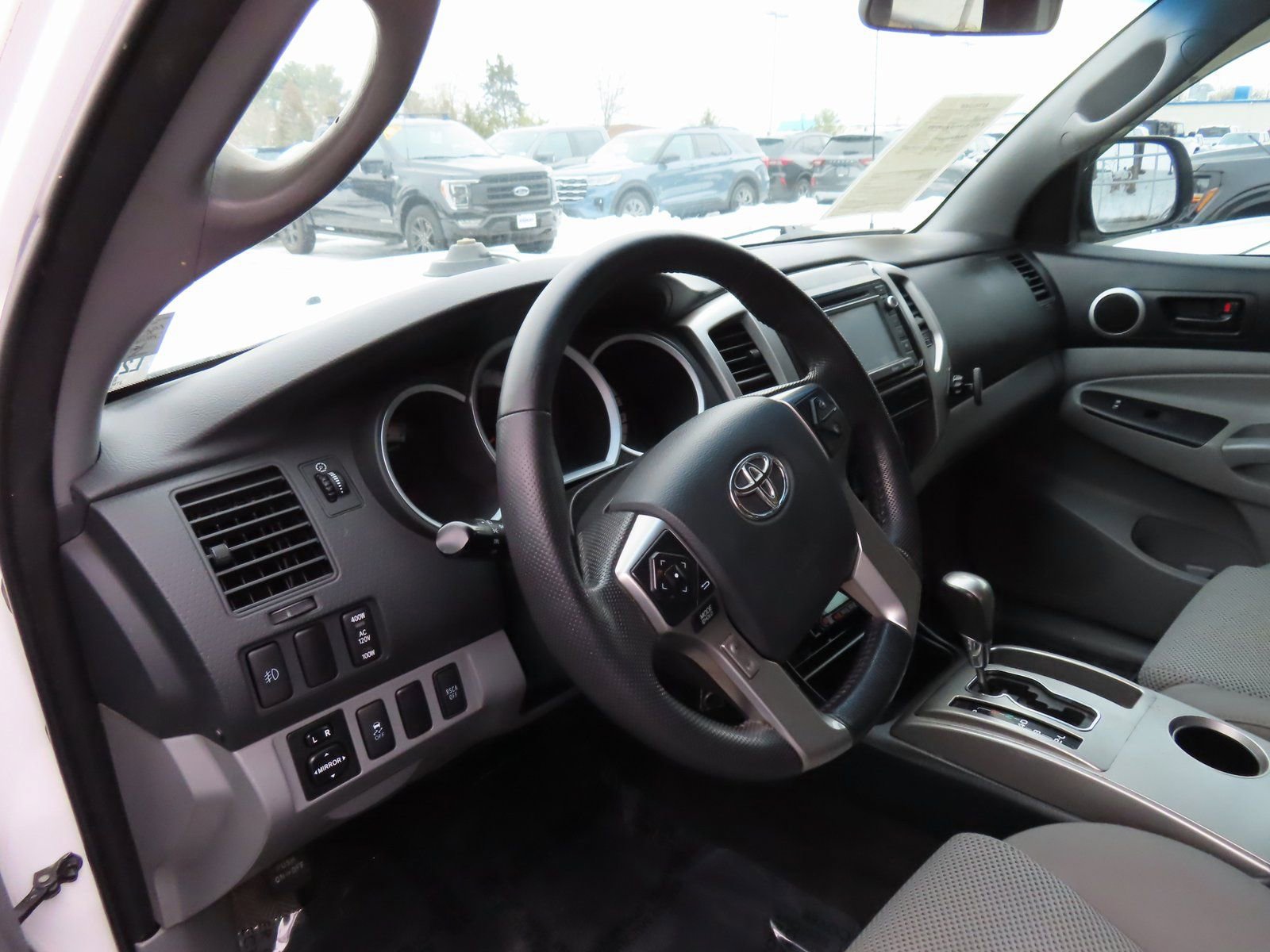 Used 2015 Toyota Tacoma 4x4 Double Cab w/ TRD Sport Package image 13