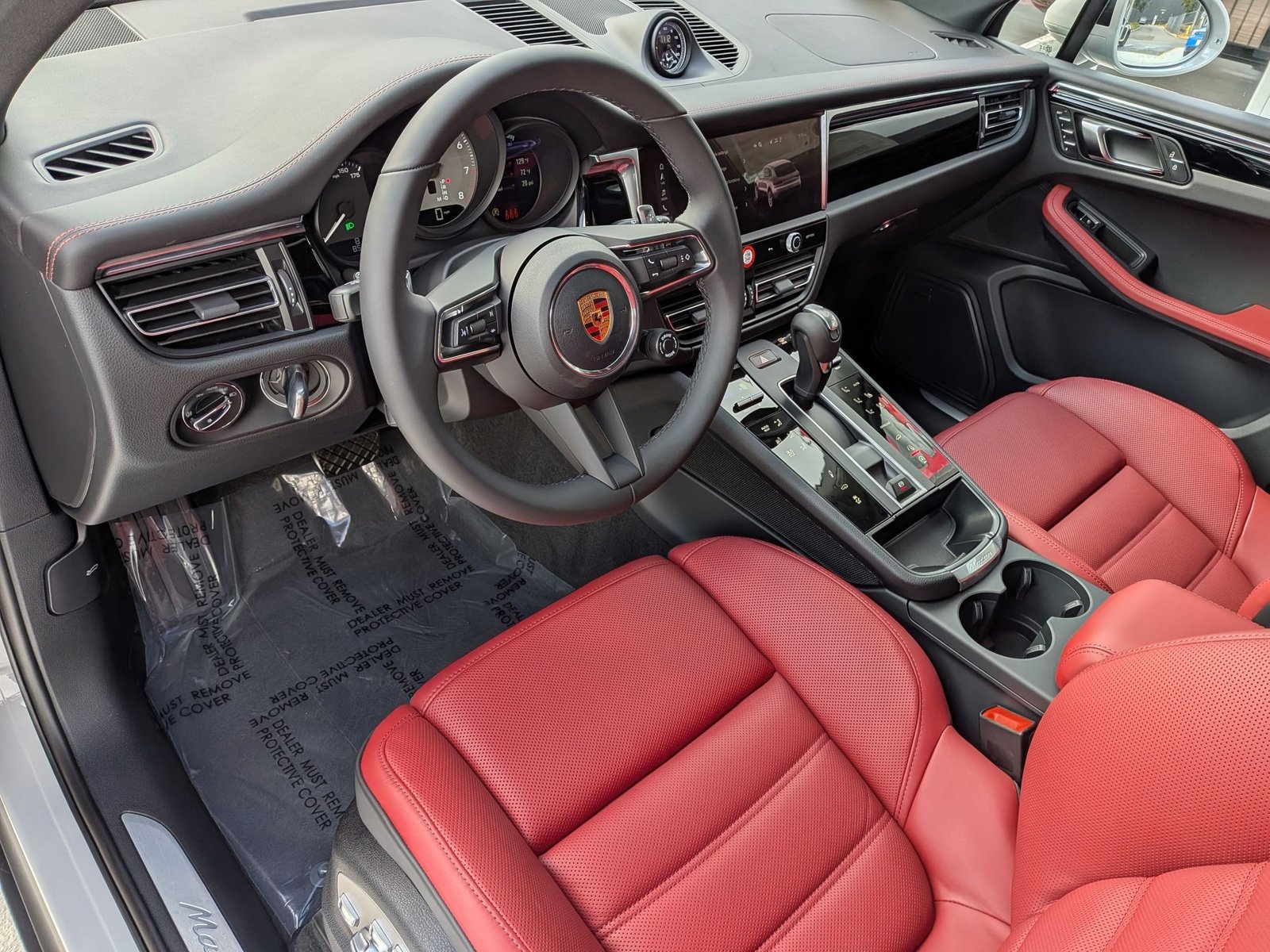 New 2026 Porsche Macan S image 4