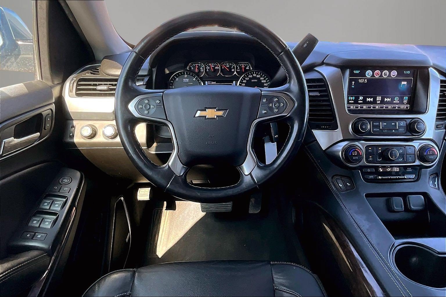 Used 2019 Chevrolet Suburban LT AWD/4WD image 8