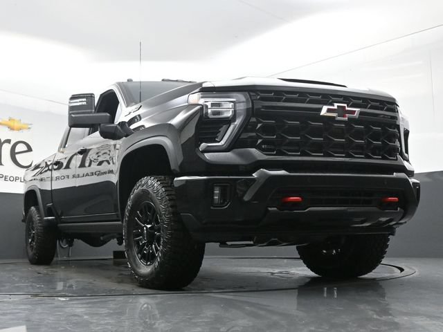 New 2026 Chevrolet Silverado 2500 ZR2 w/ LPO, Dark Essentials Package AWD/4WD image 3