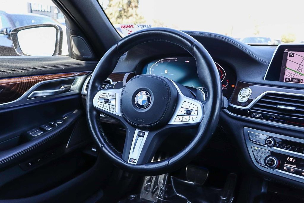 Used 2022 BMW 750i xDrive 750i xDrive w/ M Sport Package image 18