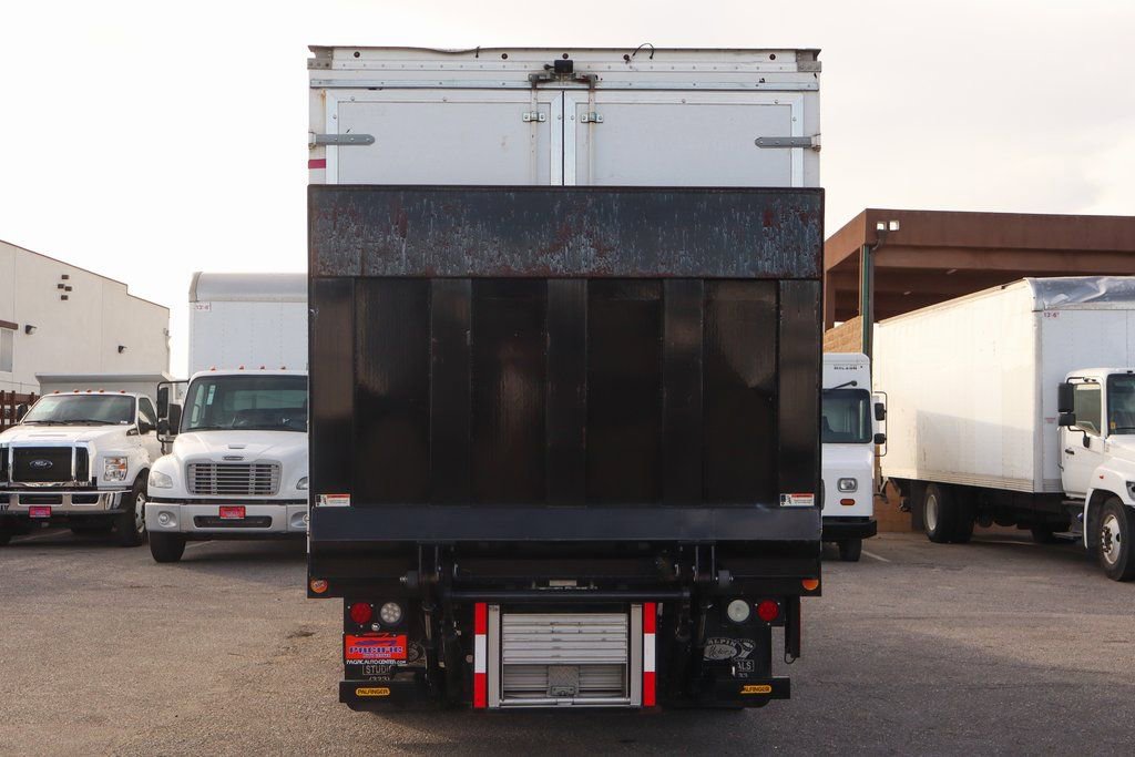 Used 2017 Ford F550 2WD Regular Cab Super Duty image 7