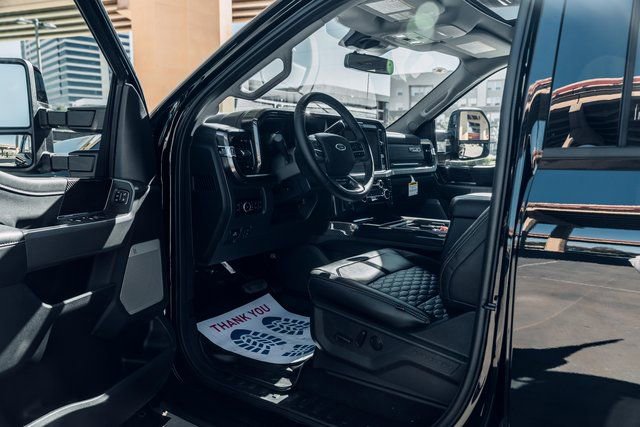 New 2026 Ford F250 Lariat w/ Black Appearance Package image 18
