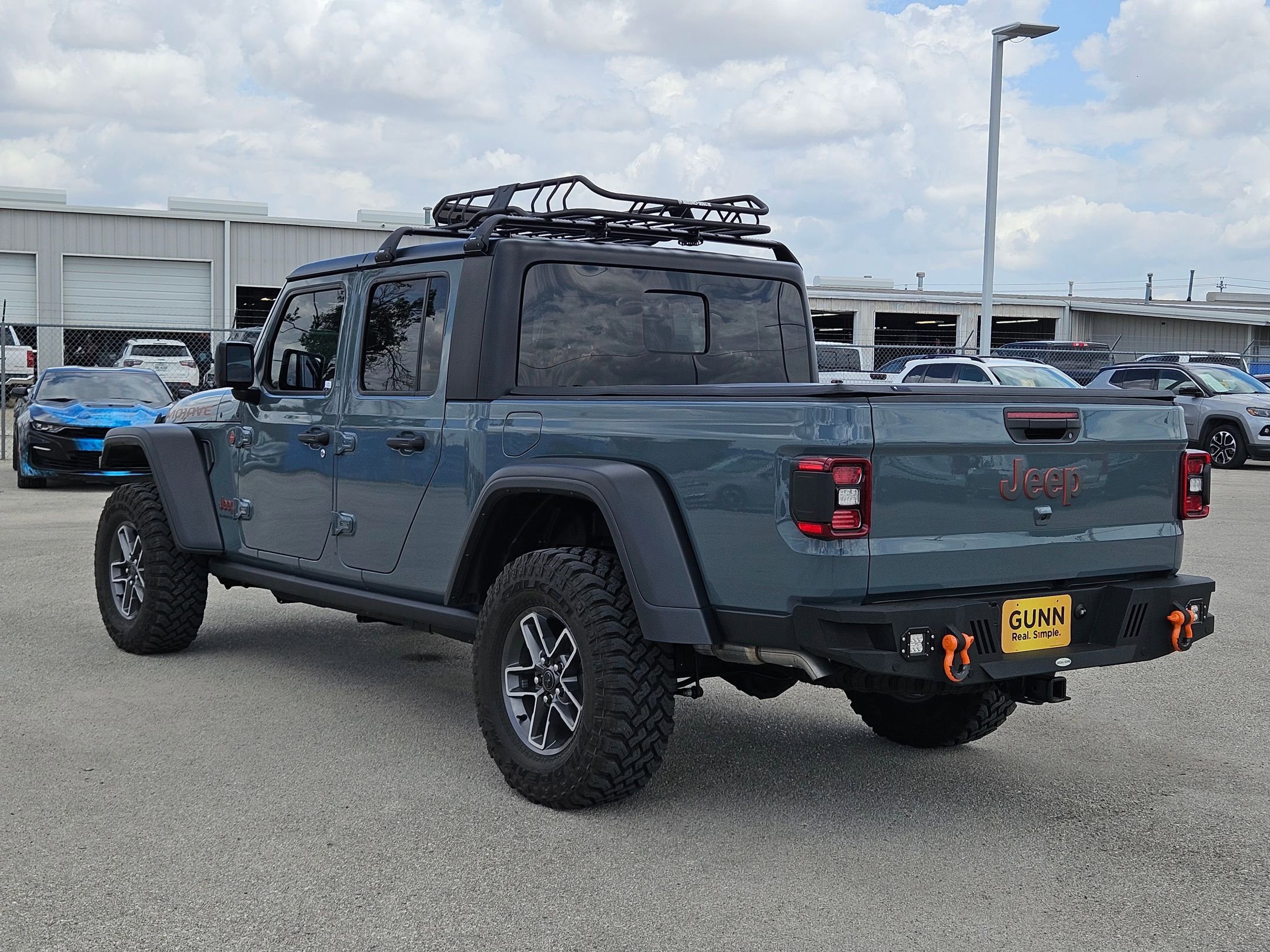 Certified 2024 Jeep Gladiator Mojave w/ Technology Group image 5