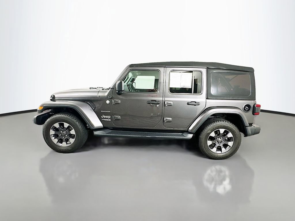 Used 2018 Jeep Wrangler Unlimited Sahara AWD/4WD image 4
