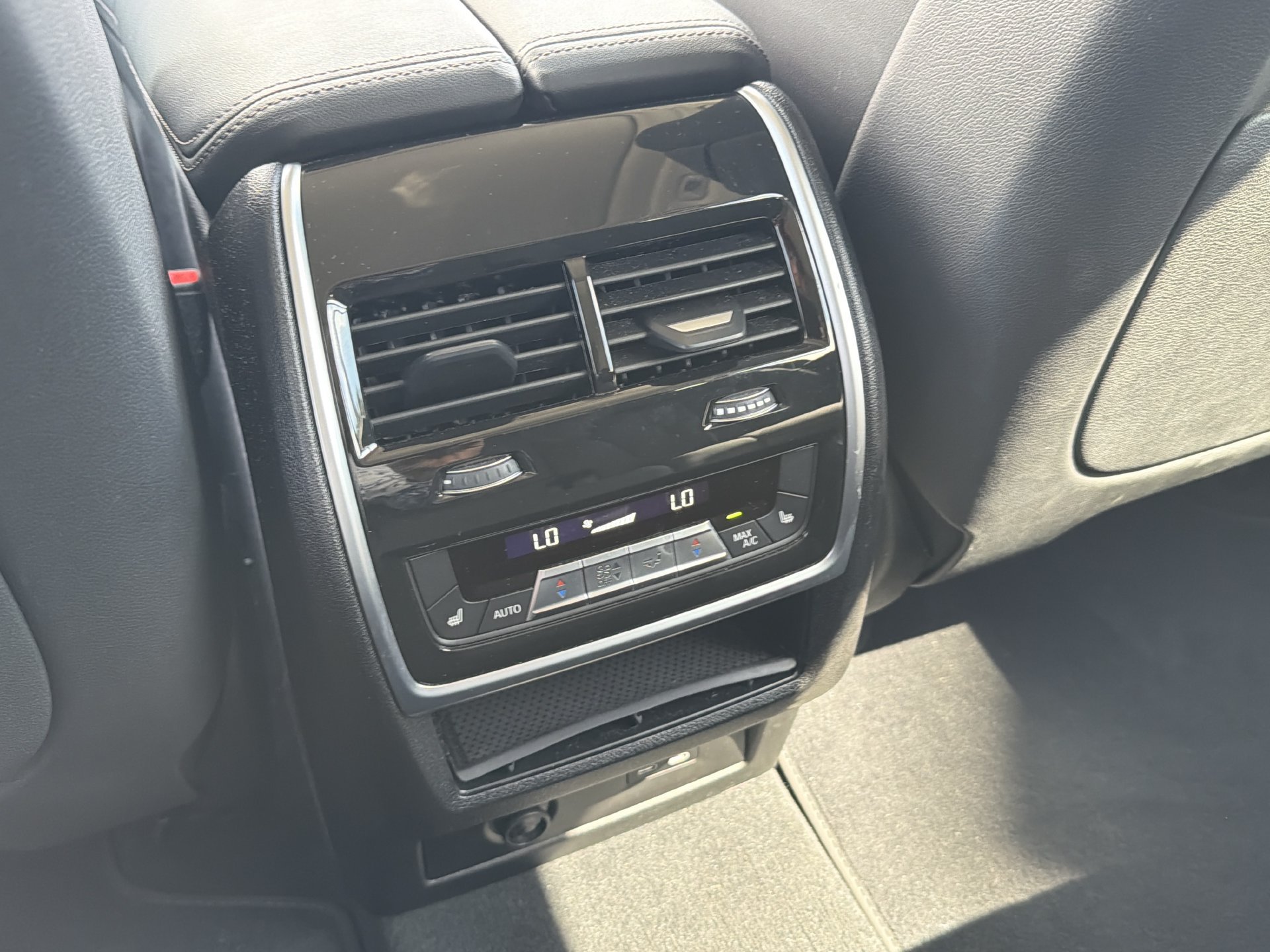 Certified 2026 BMW X7 xDrive40i AWD/4WD image 19