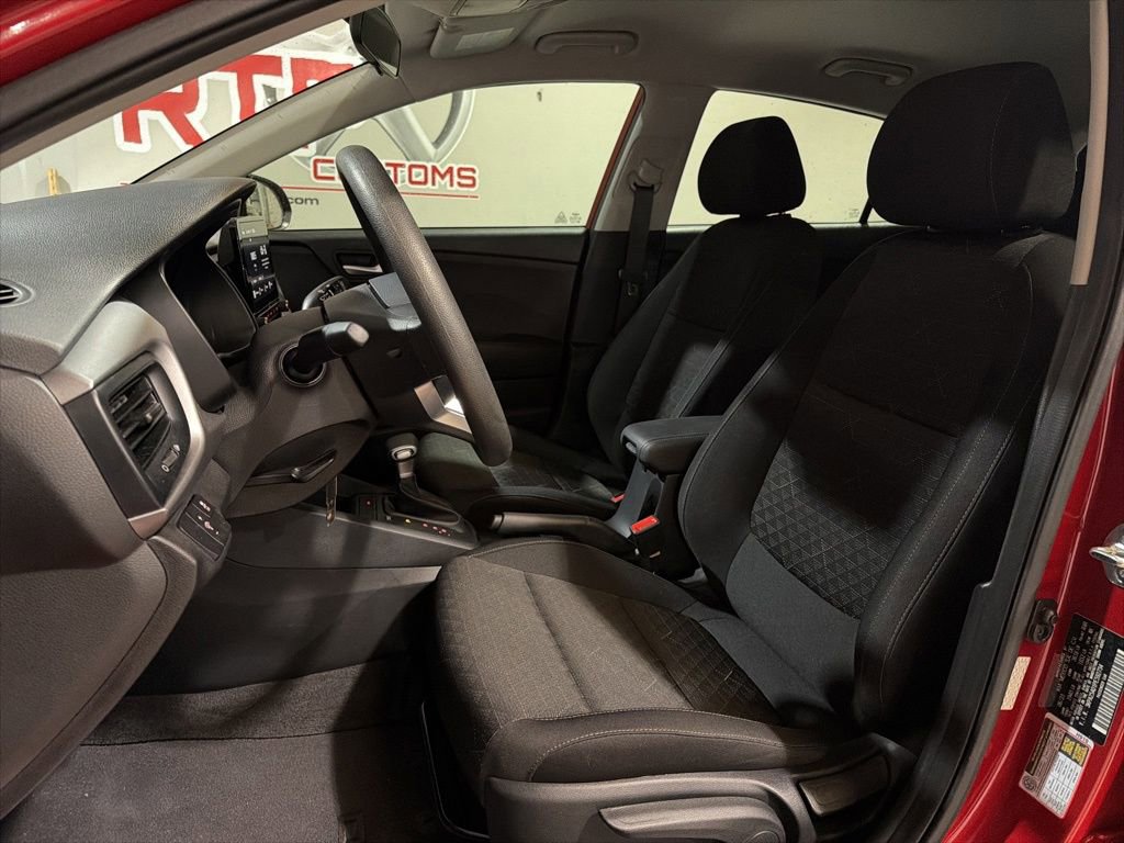 Used 2023 Kia Rio S image 22