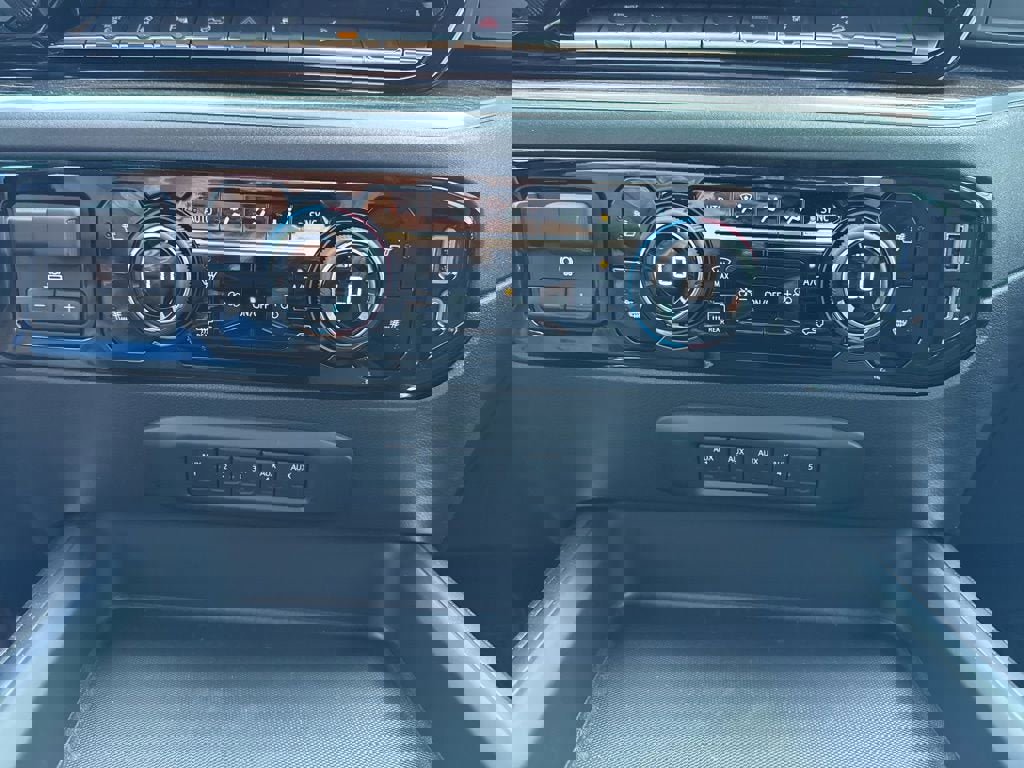 New 2025 Chevrolet Silverado 3500 LT w/ Trail Boss Package image 41