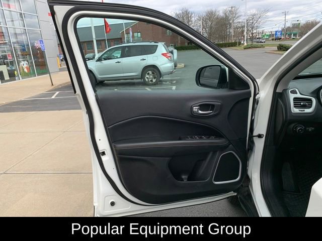 Used 2019 Jeep Compass Latitude w/ Popular Equipment Group image 12