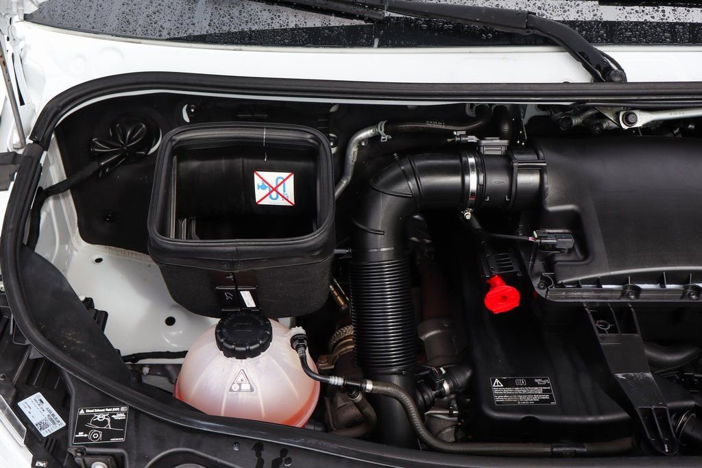 Used 2021 Mercedes-Benz Sprinter 2500 image 14