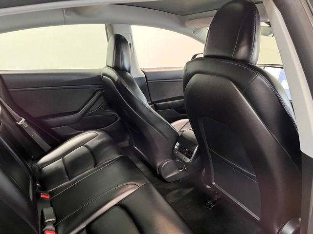 Used 2019 Tesla Model 3 image 14