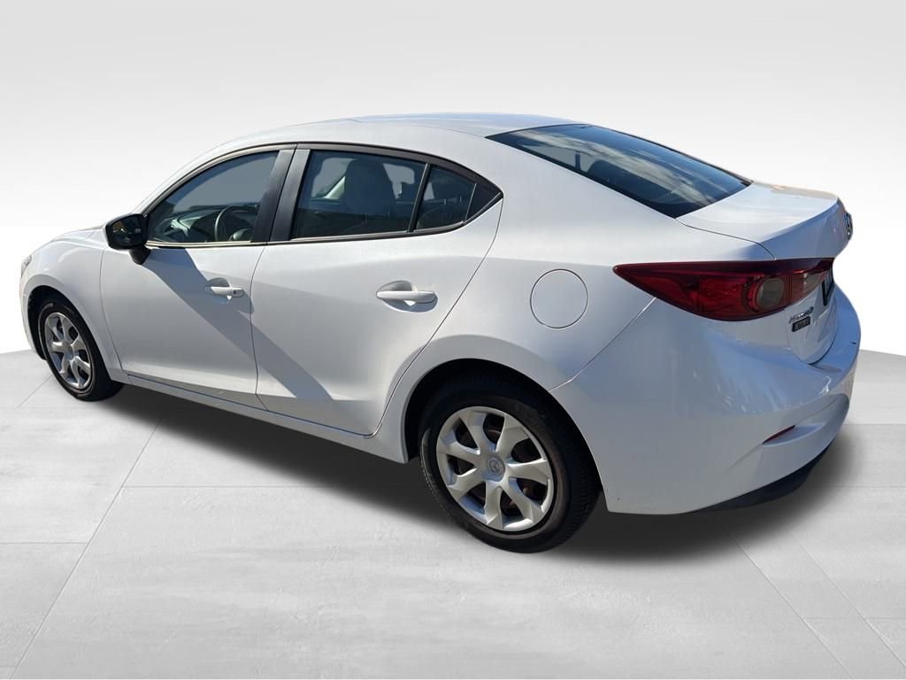 Used 2016 MAZDA MAZDA3 i Sport image 3