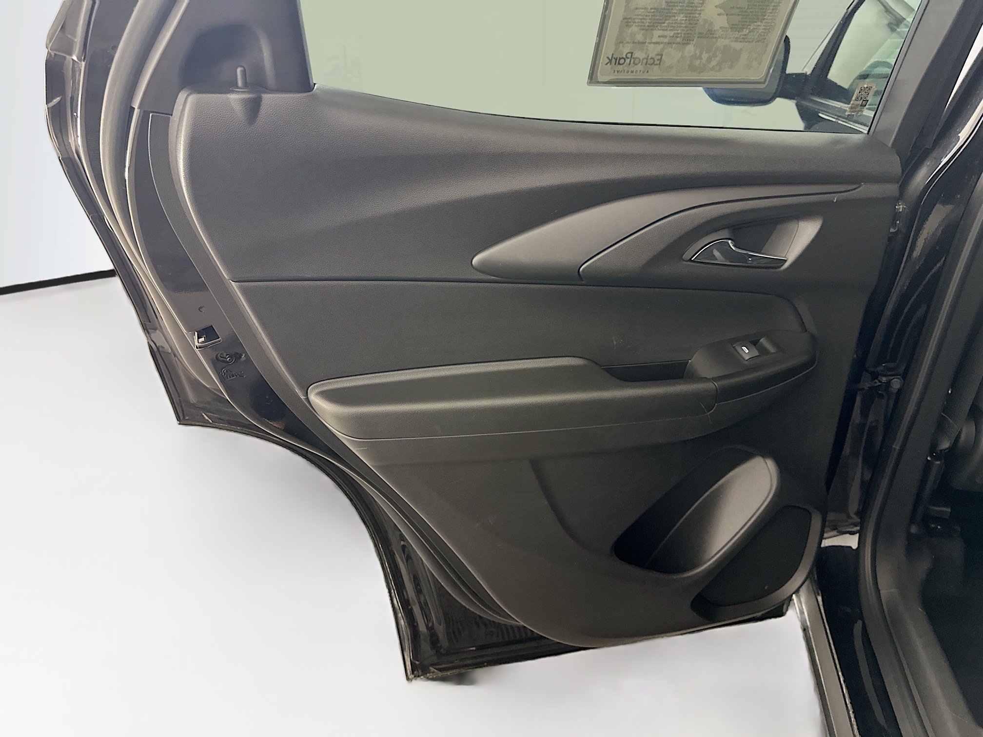 Used 2025 Chevrolet TrailBlazer LT AWD/4WD image 27