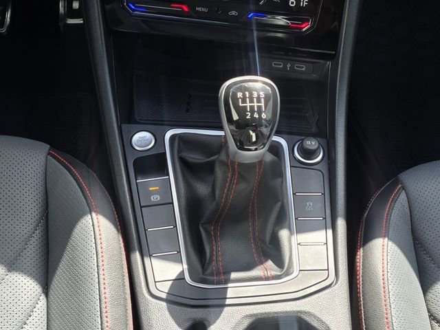 Certified 2025 Volkswagen Jetta GLI Autobahn image 18