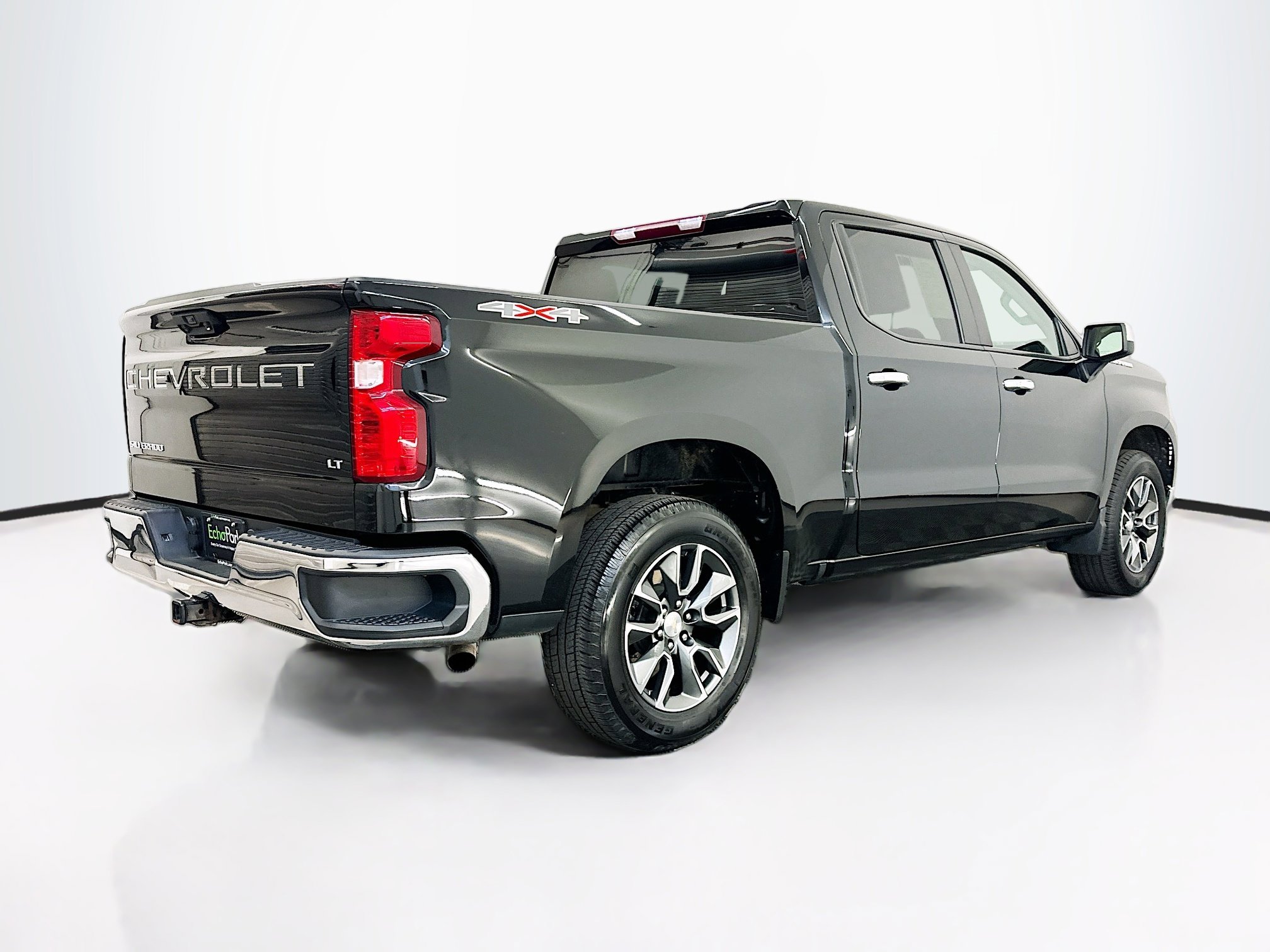 Used 2023 Chevrolet Silverado 1500 LT AWD/4WD image 9