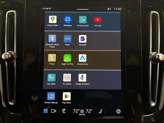 Used 2025 Volvo XC40 B5 Plus image 44