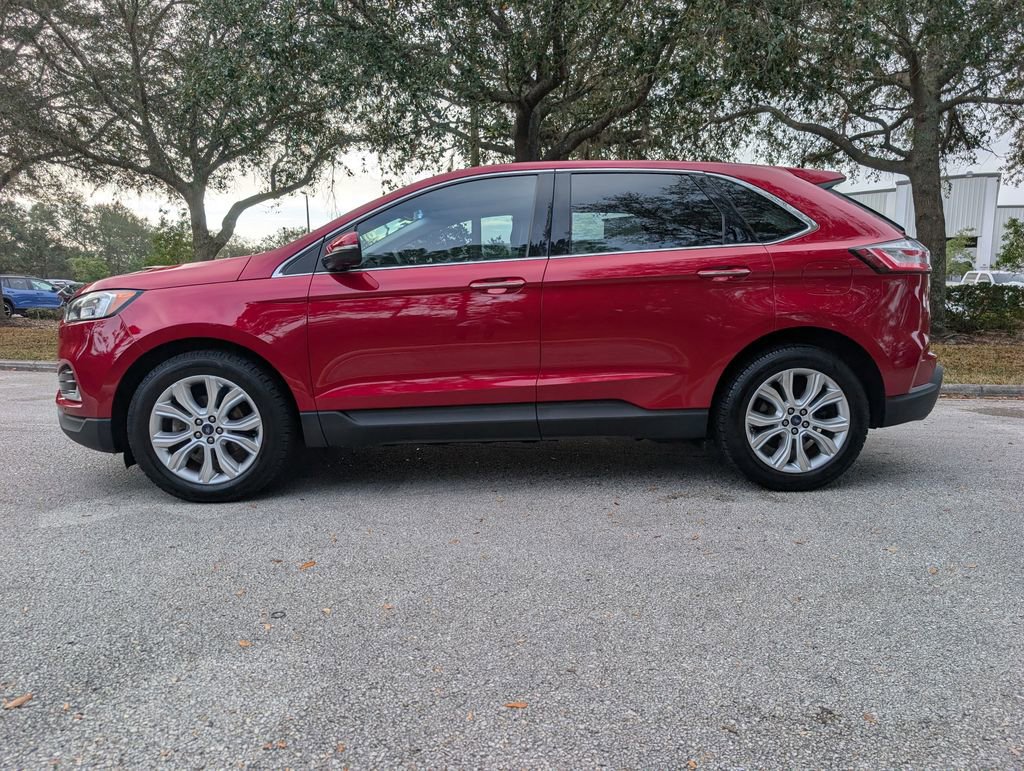 Used 2020 Ford Edge Titanium FWD image 4