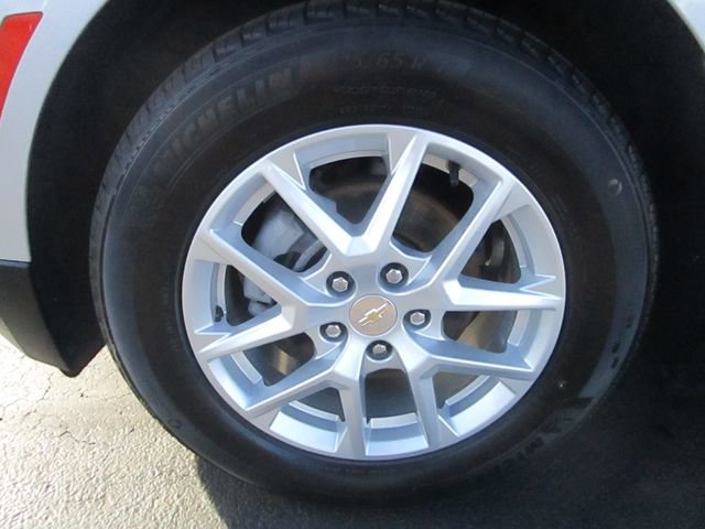 Used 2022 Chevrolet Equinox LT image 2