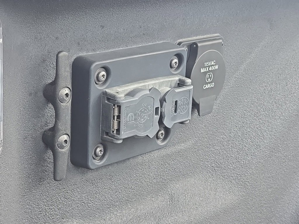 Used 2024 RAM 3500 Limited w/ Safety Group image 7