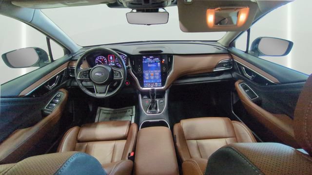 Used 2025 Subaru Outback Touring AWD/4WD image 11