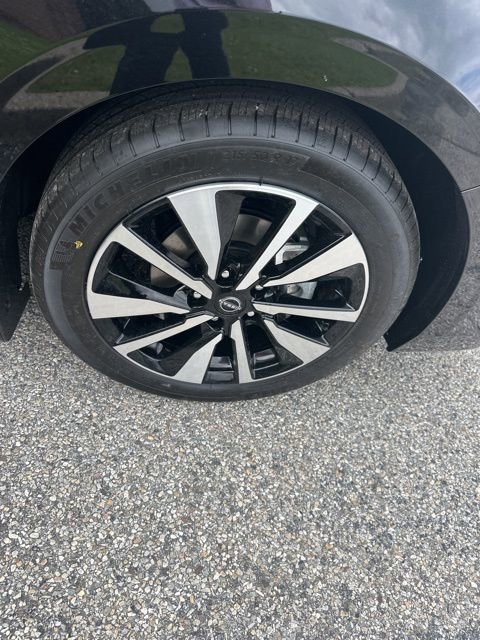 New 2025 Nissan Sentra SV w/ SV Premium Package image 11