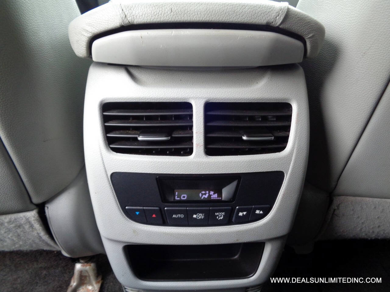 Used 2016 Acura MDX SH-AWD image 18