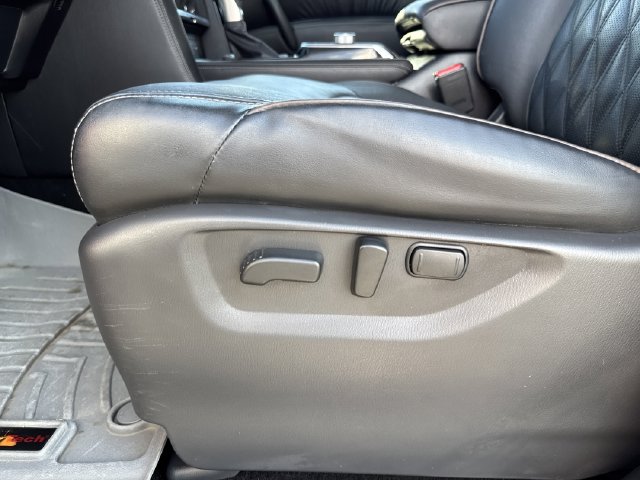 Used 2023 Nissan Armada Platinum w/ Captain's Chairs Package AWD/4WD image 10
