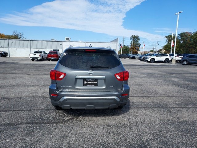 Used 2020 Nissan Pathfinder S AWD/4WD image 6