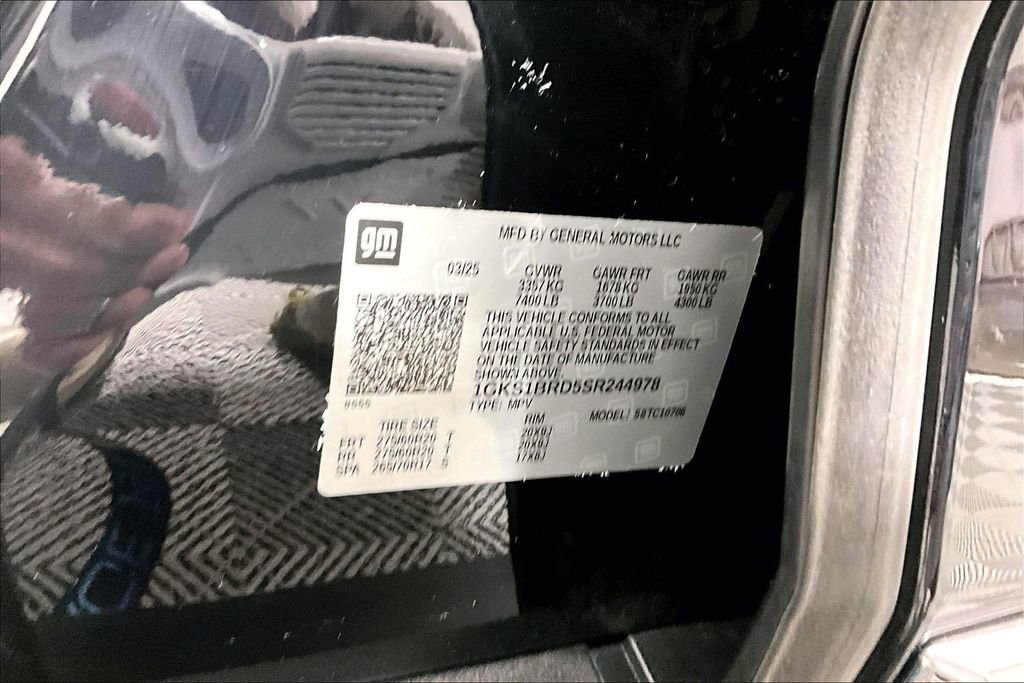 Used 2025 GMC Yukon Elevation RWD image 18