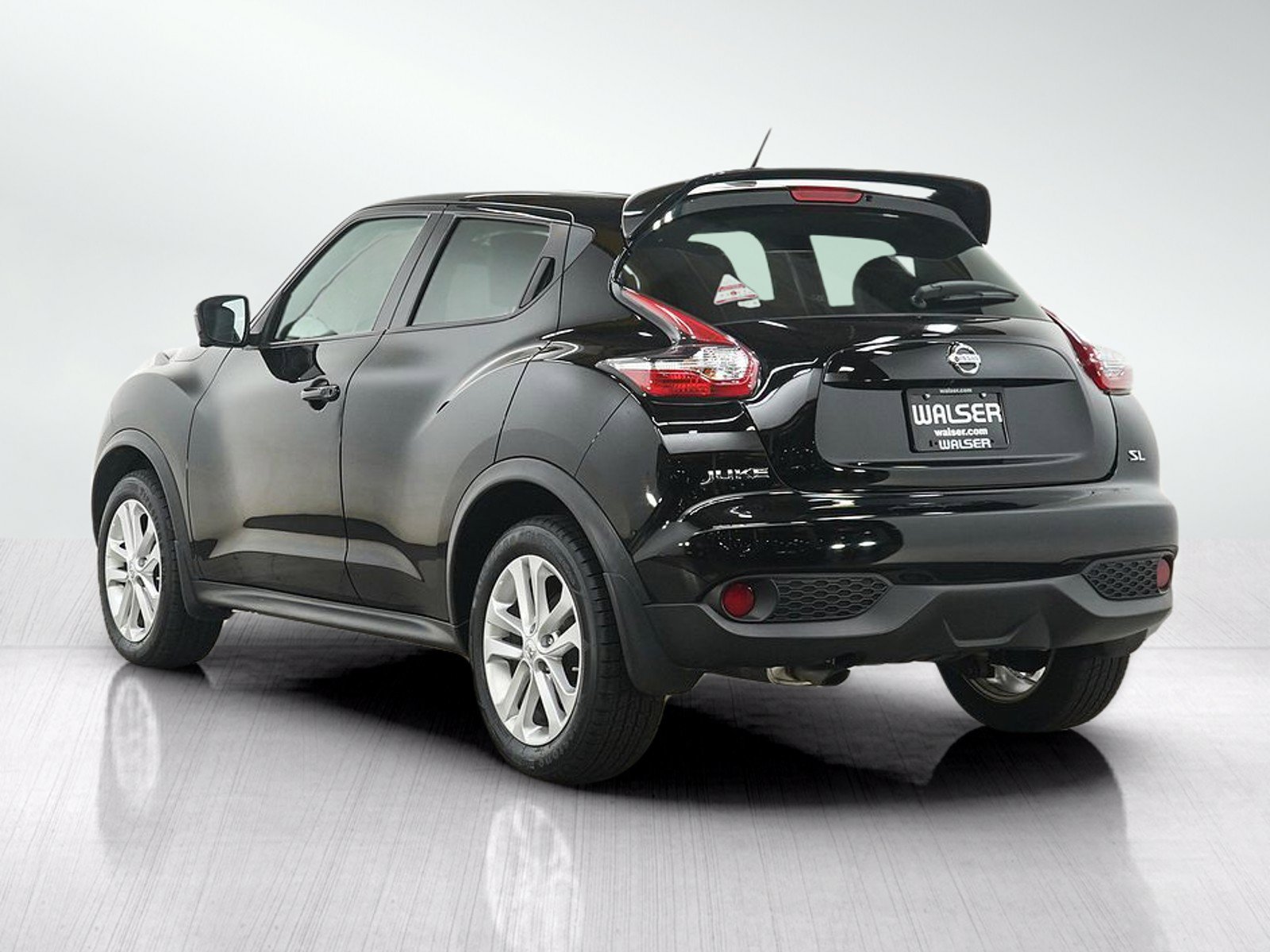 Used 2015 Nissan Juke SL FWD image 3