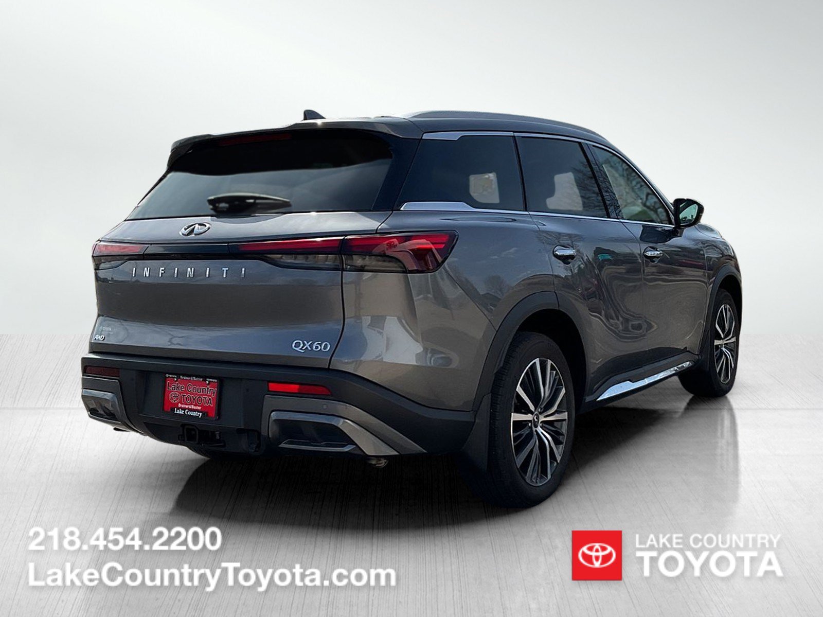 Used 2025 INFINITI QX60 Sensory AWD/4WD image 5