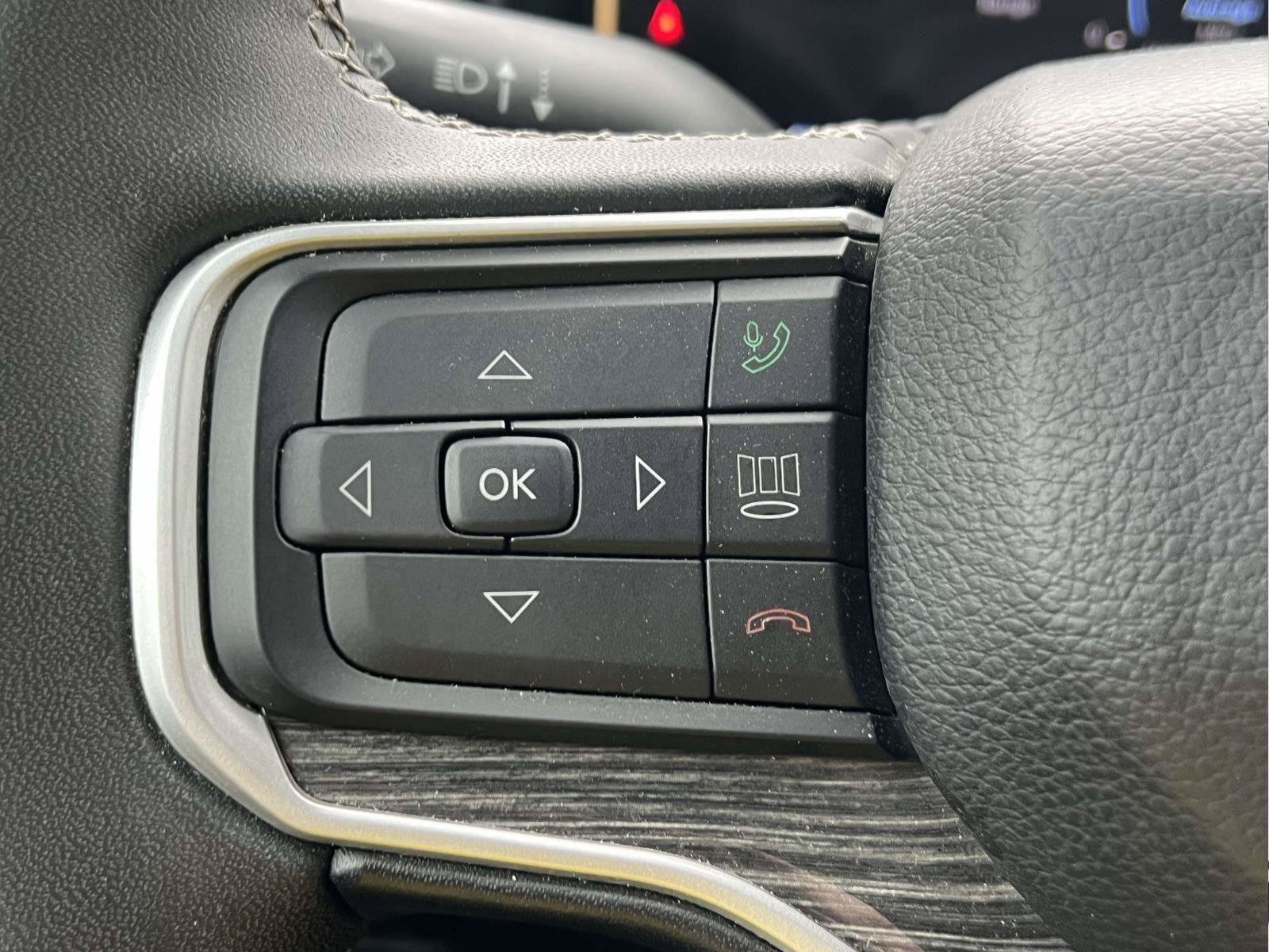 Used 2022 Jeep Wagoneer Series II AWD/4WD image 15