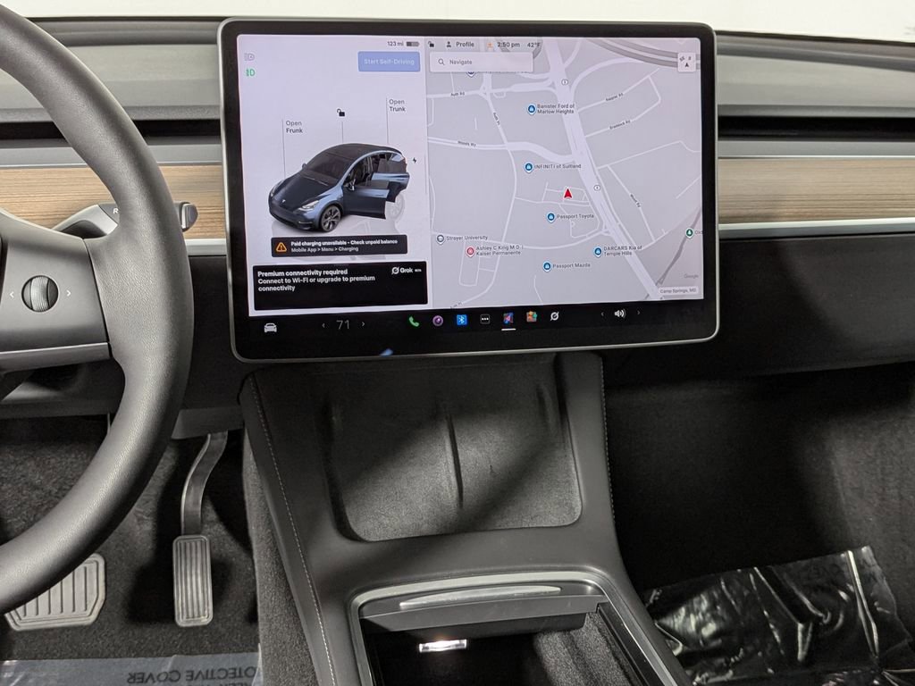 Used 2025 Tesla Model Y Long Range image 21