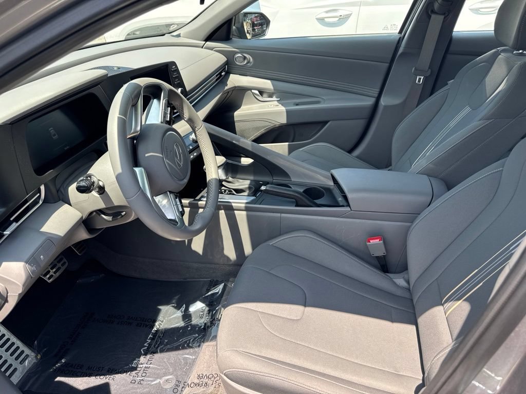 Certified 2026 Hyundai Elantra Sport FWD image 8