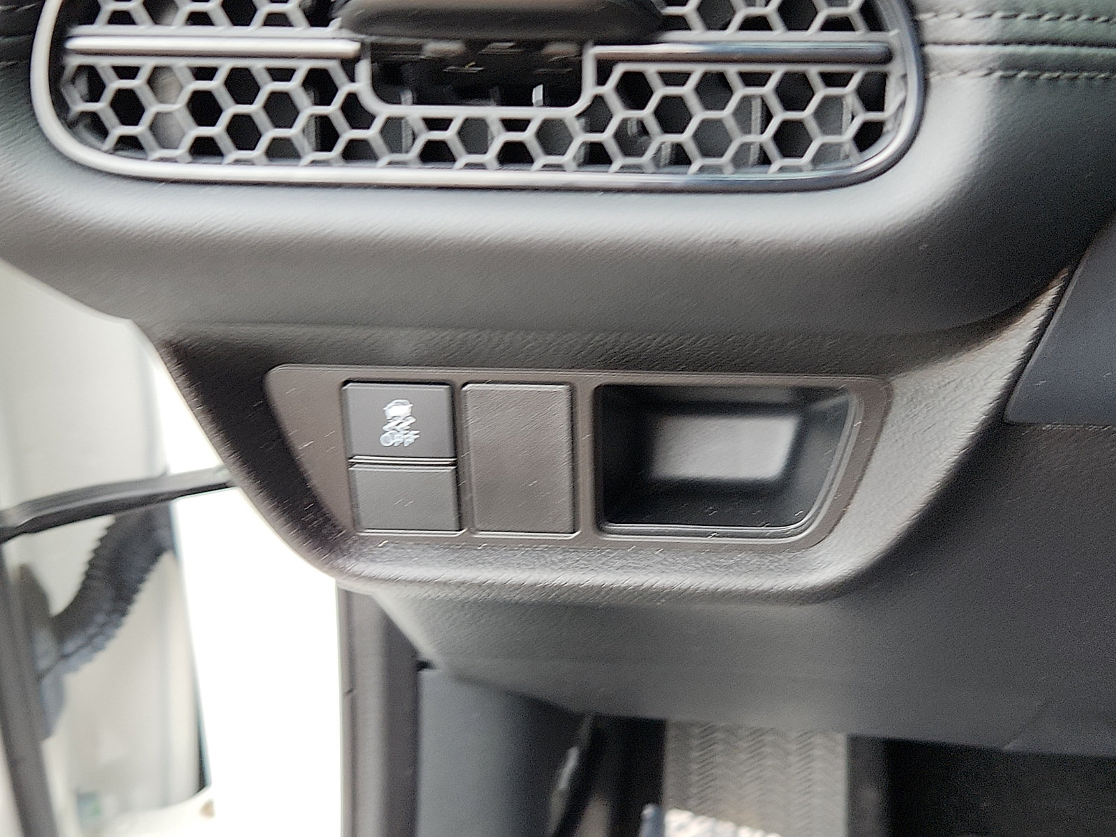 Used 2024 Honda HR-V LX image 25