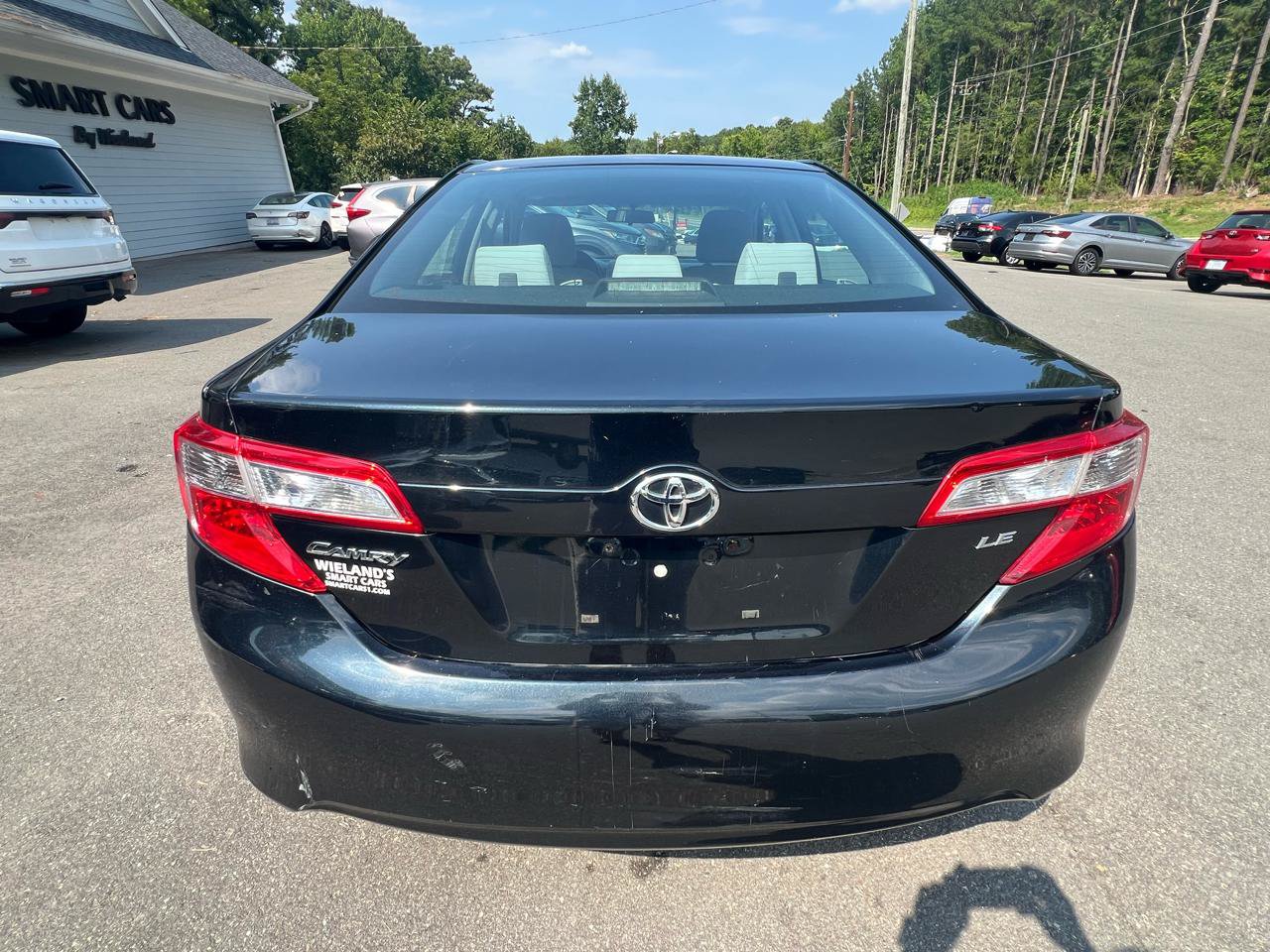 Used 2012 Toyota Camry LE FWD image 4