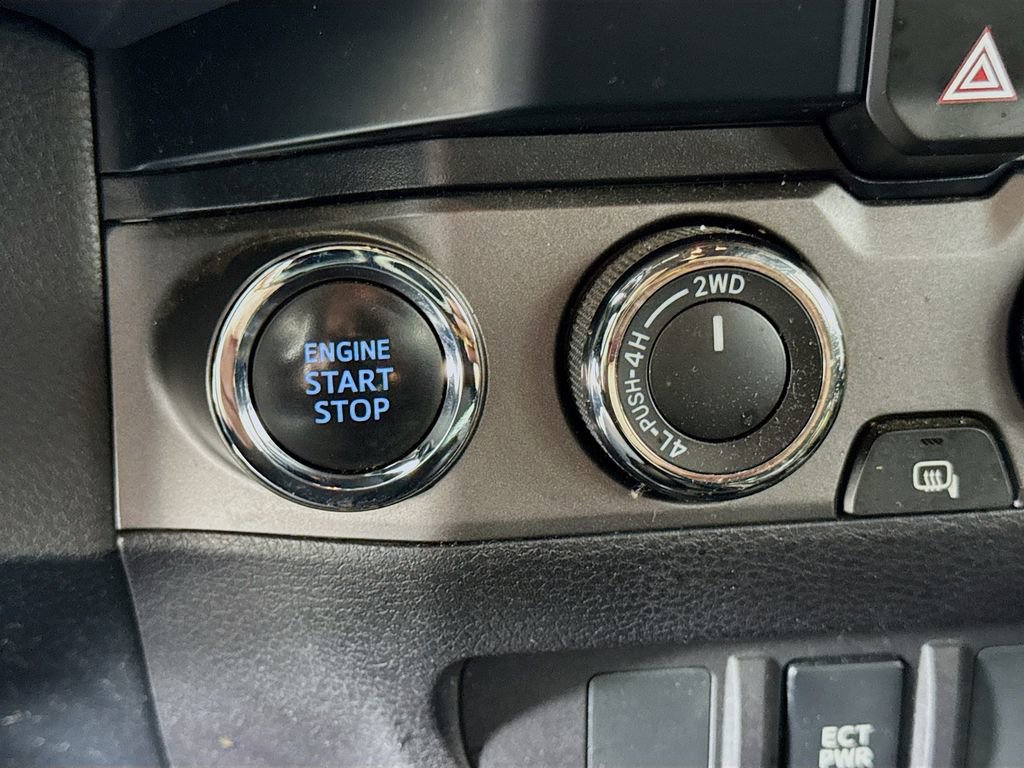 Used 2019 Toyota Tacoma TRD Off-Road AWD/4WD image 27