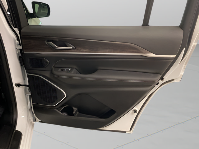 New 2026 Jeep Grand Cherokee L Limited AWD/4WD image 28